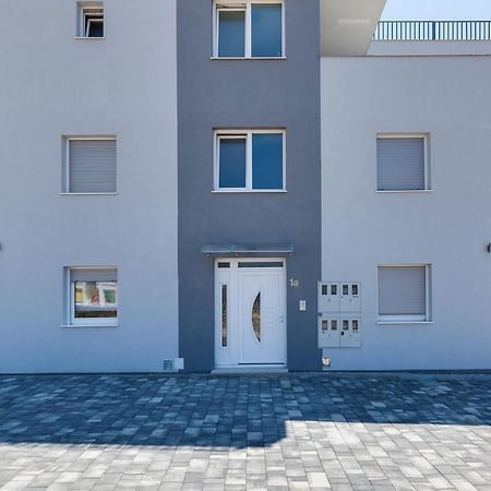 Apartmani Kastelina Vir Exterior foto