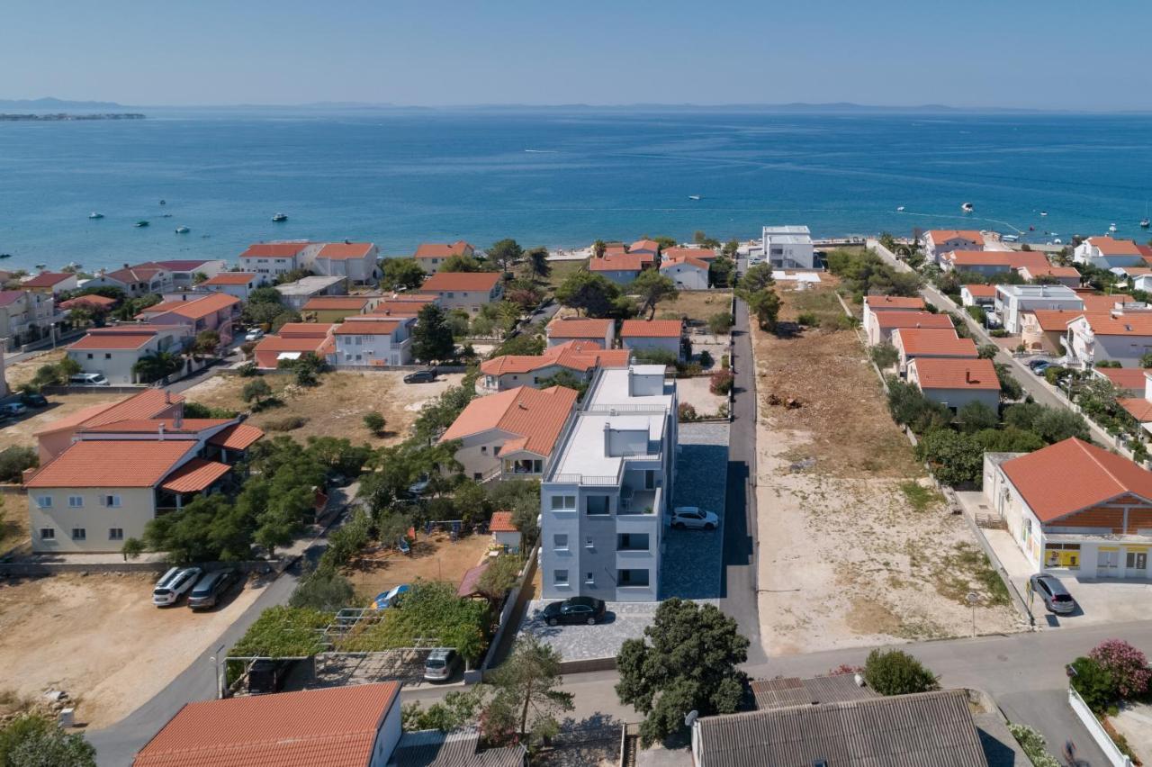 Apartmani Kastelina Vir Exterior foto